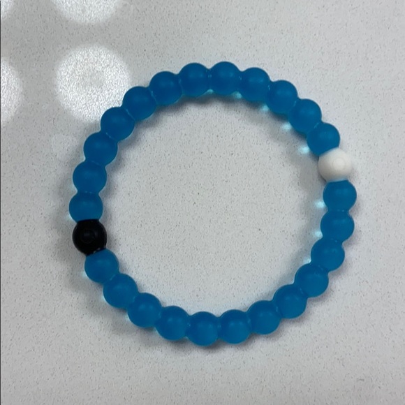 3 different color lokai bracelets - Picture 4 of 4